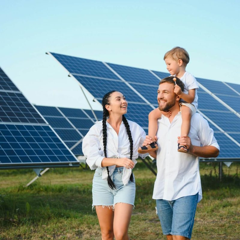 enthusiastic father showing potential of alternative energy 1 1 r4437bhoz49u83qs4pwqc6m5ck1n6qup4s9g3xsev4